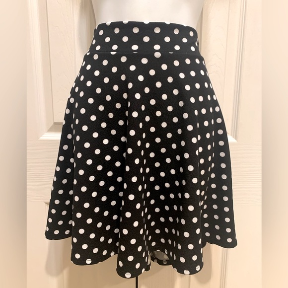 Soprano Dresses & Skirts - Soprano A-line black with white dots skirt